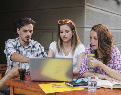Blog Post Ideas That Resonate with a Canadian Audience 5 Canadian Audience