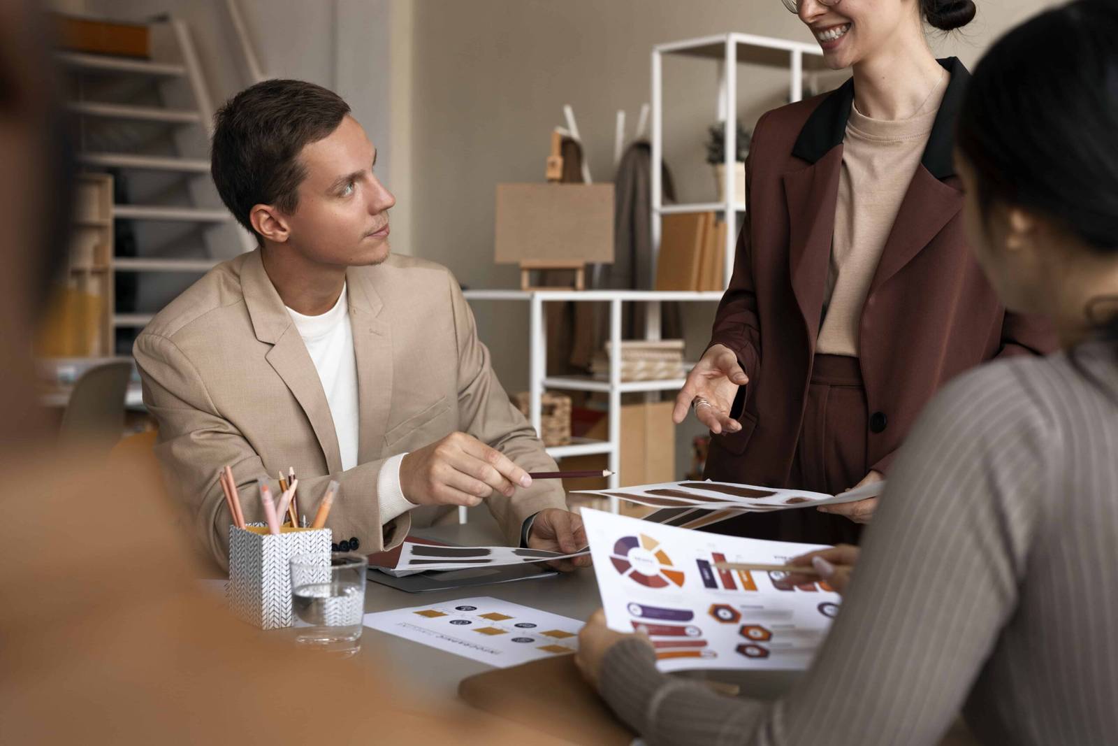 How to Use Brand Guidelines to Keep Your Canadian Brand Consistent 2 Canadian Brand Consistent