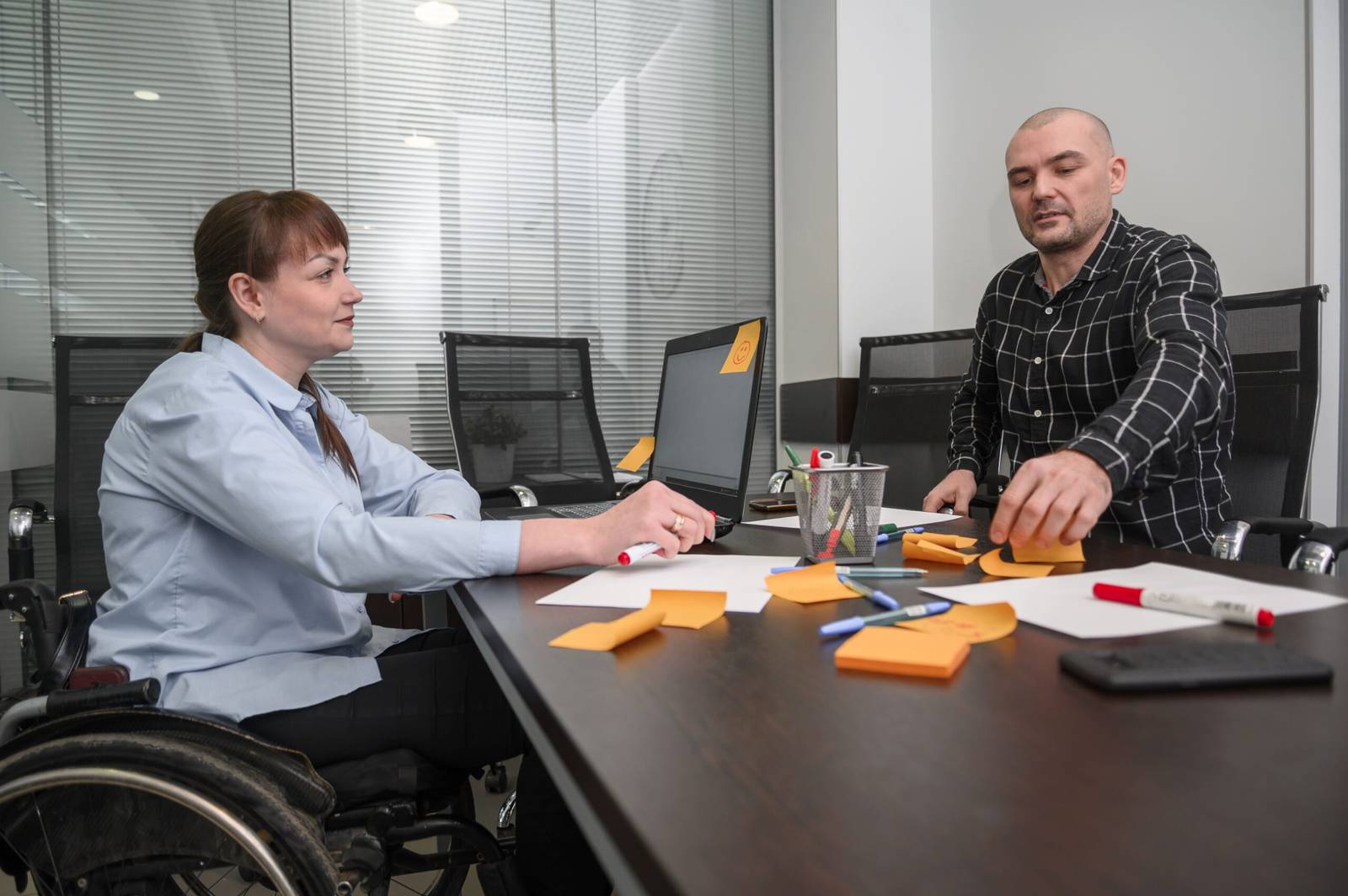The Role of Accessibility in Web Design for Canadians 2 Web Design for Canadians